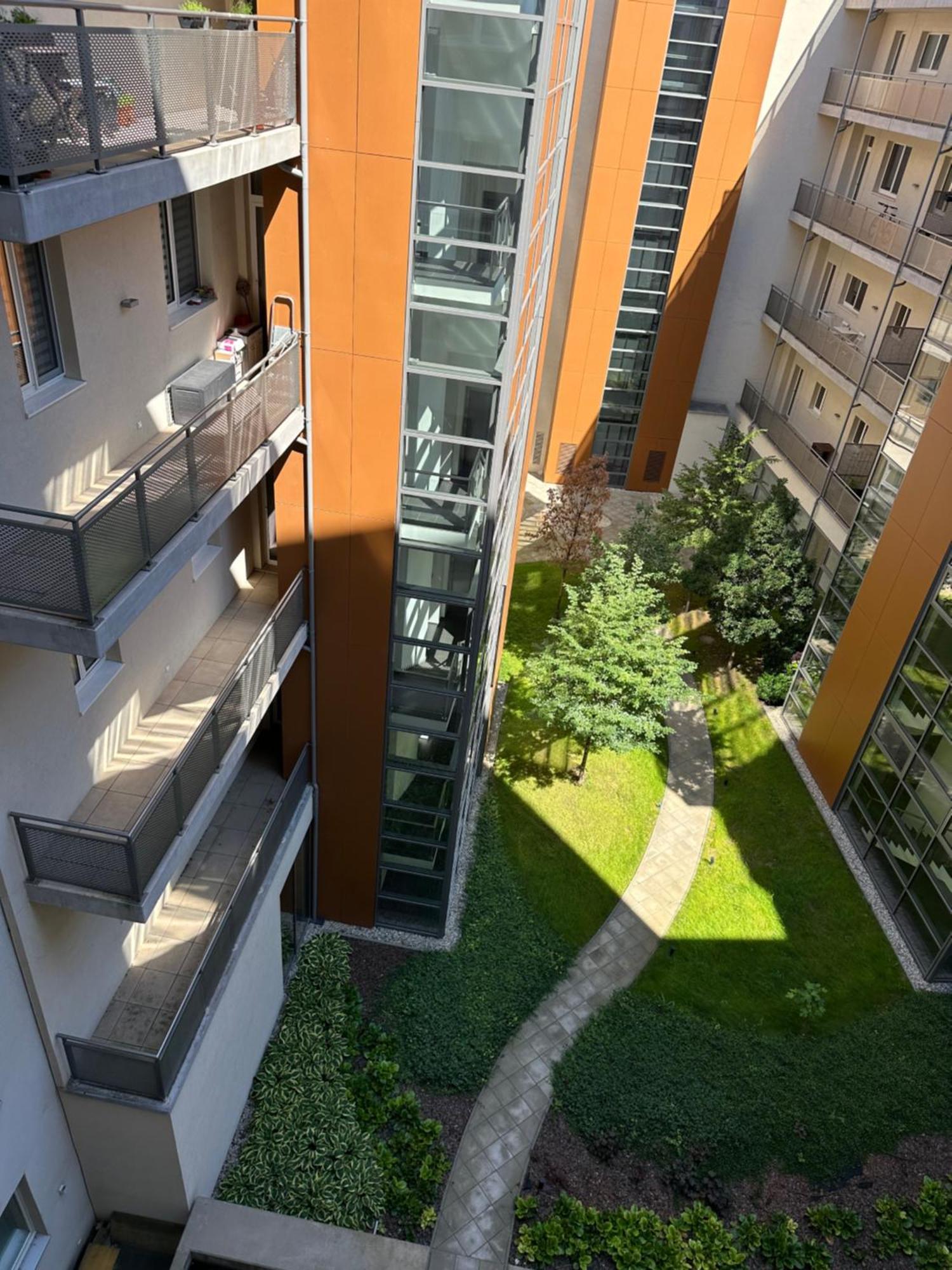 Majestic Old Town Apartments Bratislava Extérieur photo